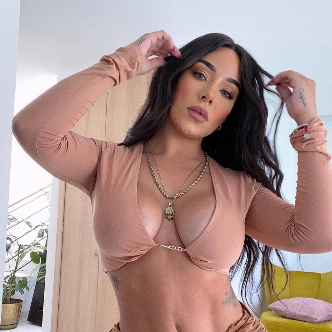 Mature Latina Brazil Mom Milf - arsivizm gallery