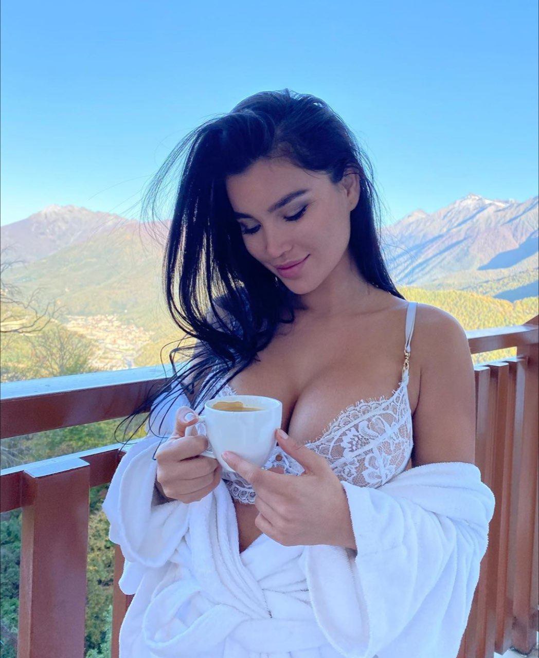 Mature Latina Brazil Mom Milf - arsivizm gallery