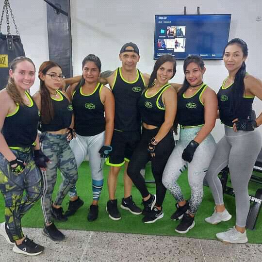 Mature Latina Brazil Mom Milf - arsivizm gallery