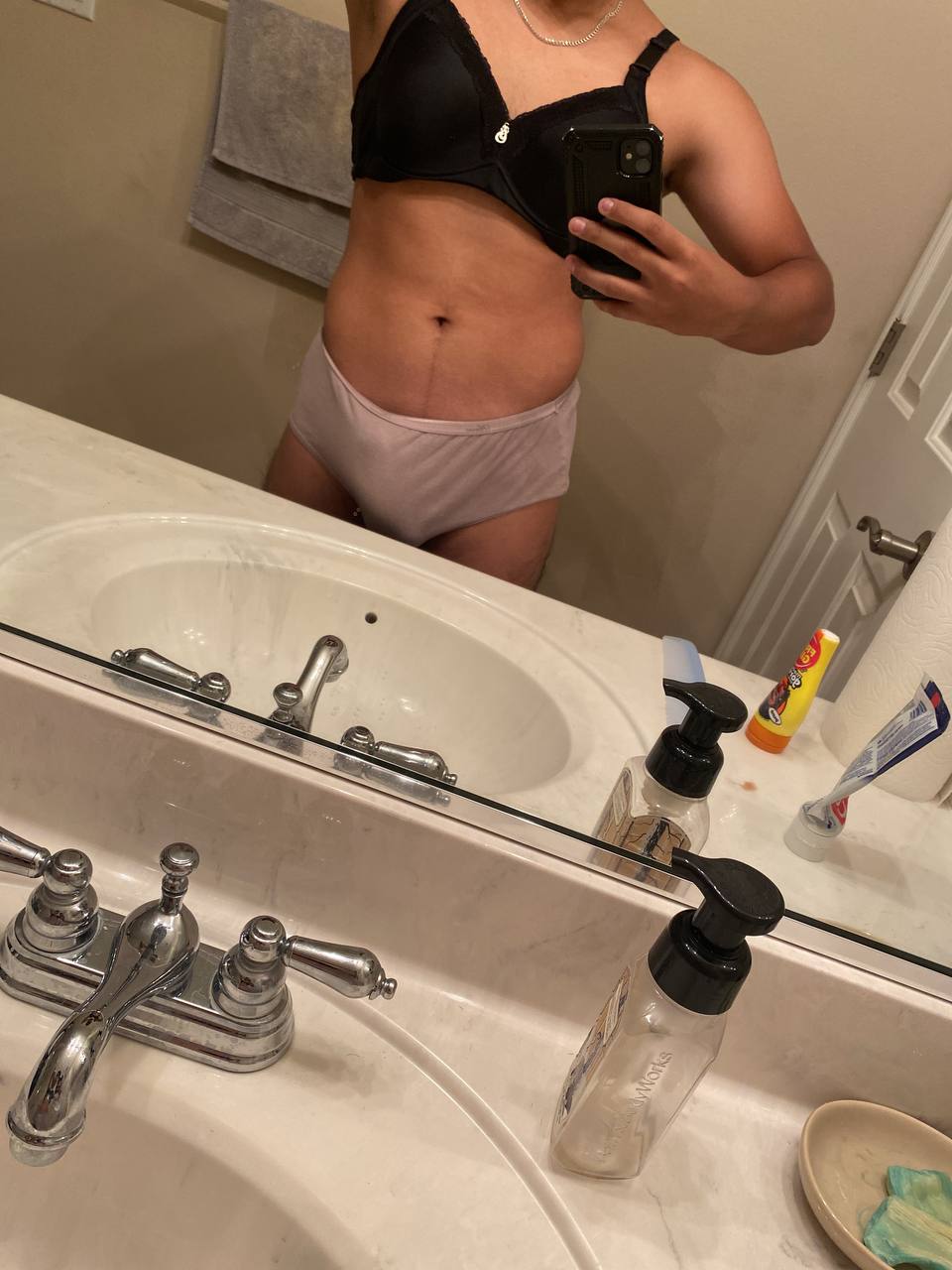 Mature Latina Brazil Mom Milf - arsivizm gallery