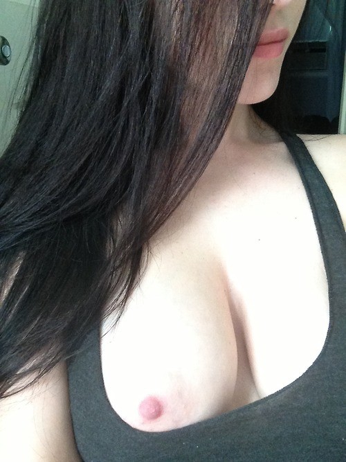 Brunette Bubble Butt Beauty And The Blowjob