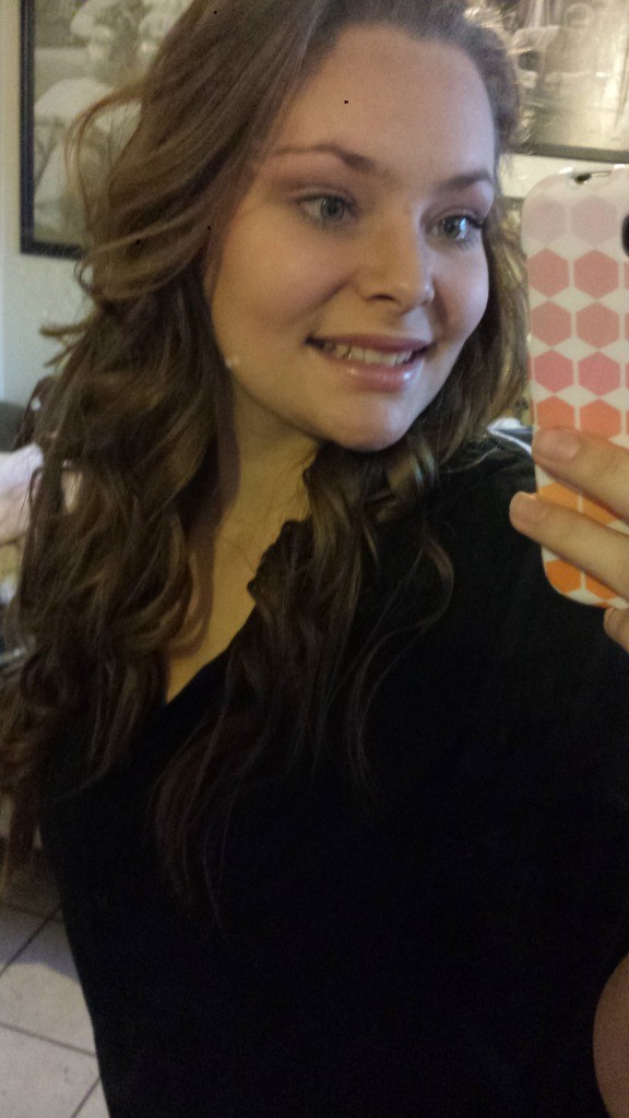 Girls Sexy Preggo Selfies