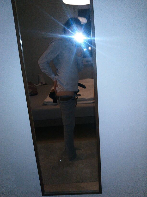 Selfies For Glasses Girl