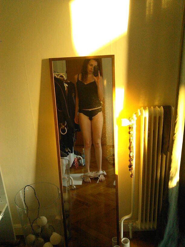 Selfies For Glasses Girl