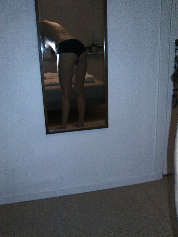 Selfies For Glasses Girl