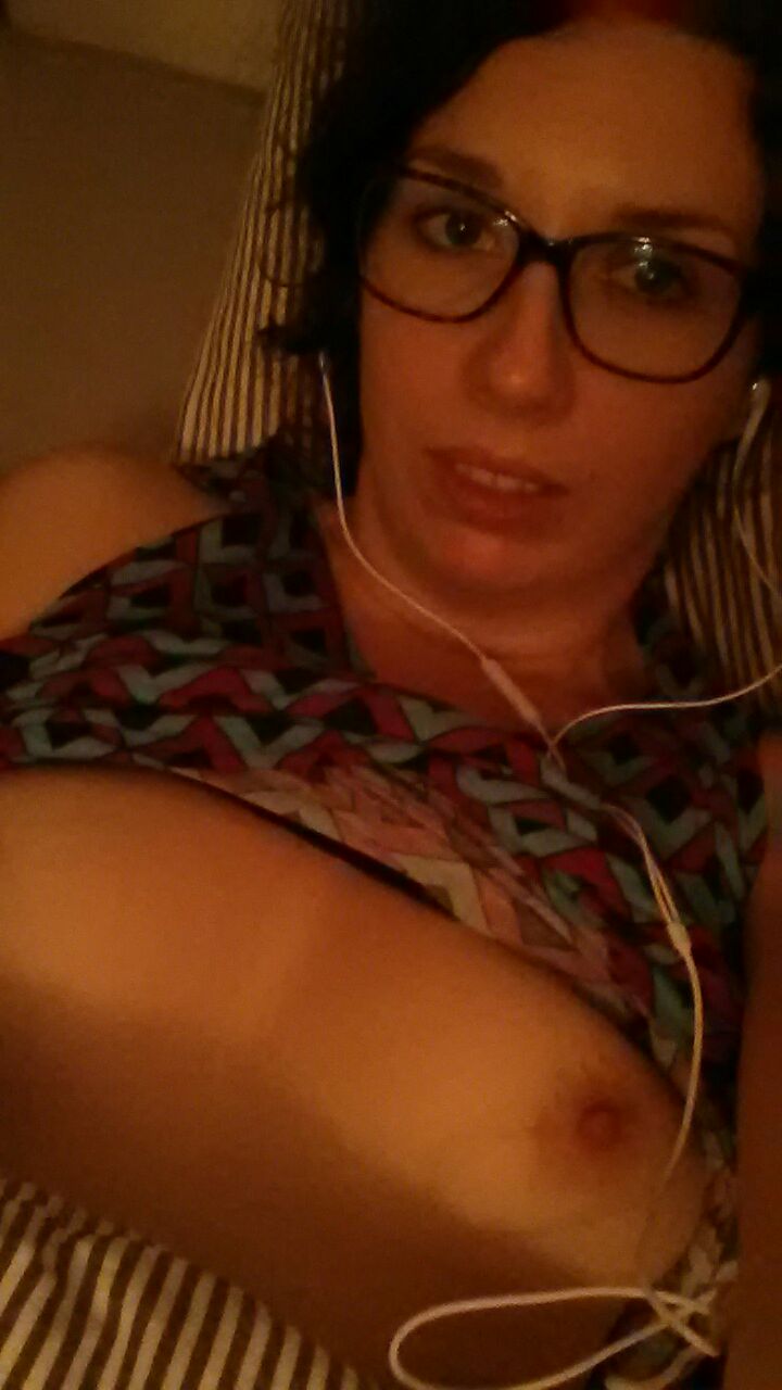 Selfies For Glasses Girl