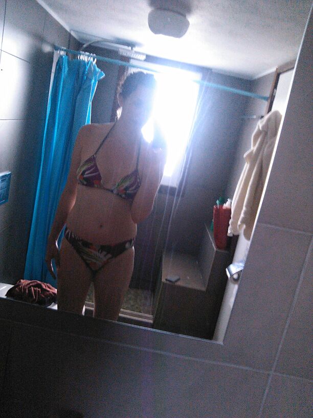 Selfies For Glasses Girl