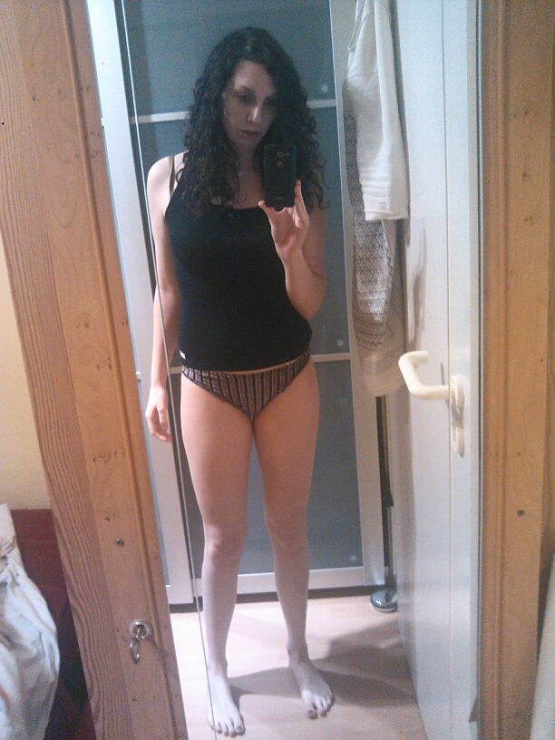 Selfies For Glasses Girl