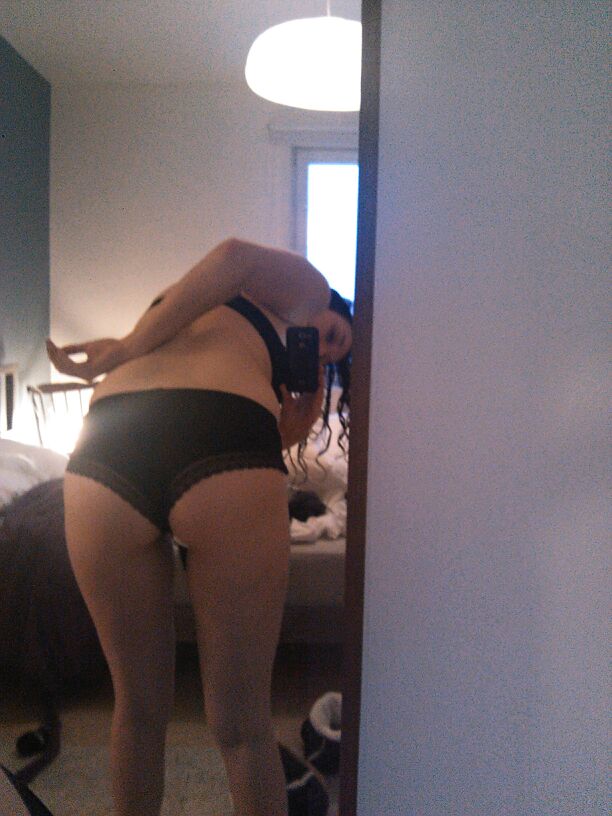 Selfies For Glasses Girl