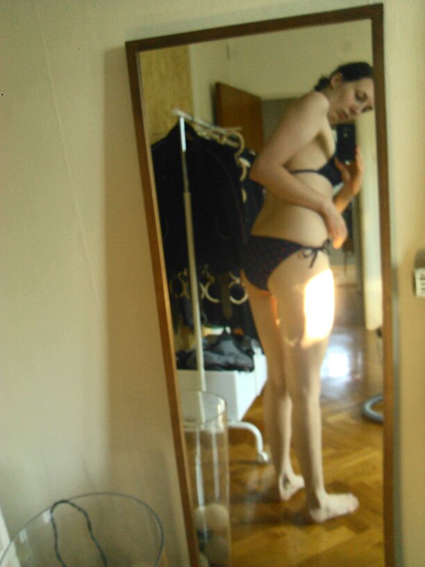 Selfies For Glasses Girl