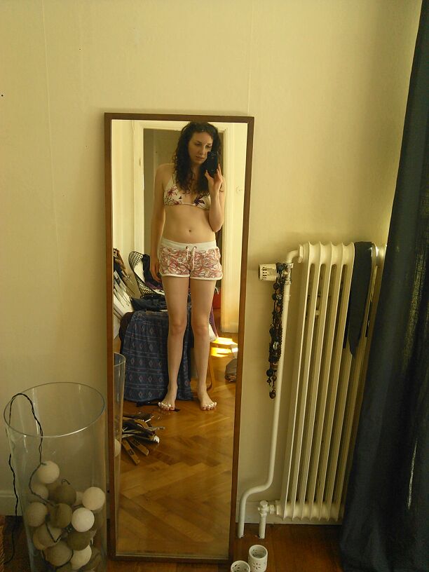 Selfies For Glasses Girl