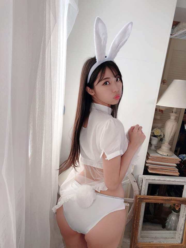 The Sexy Bunnies Collection (2022)
