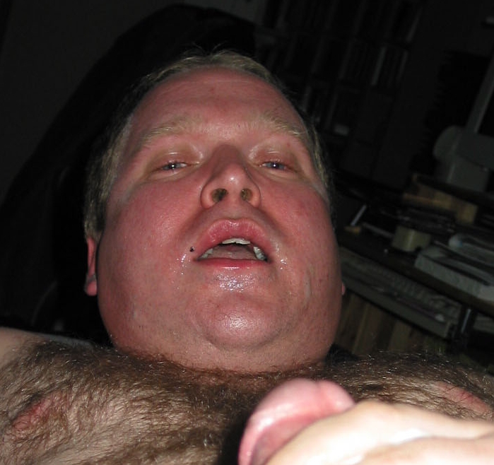 Mike Bishop enjoys Cum Facial!