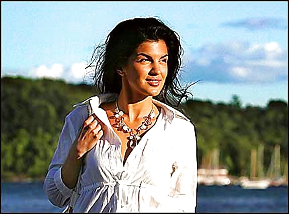 67_Used iranian girl 1