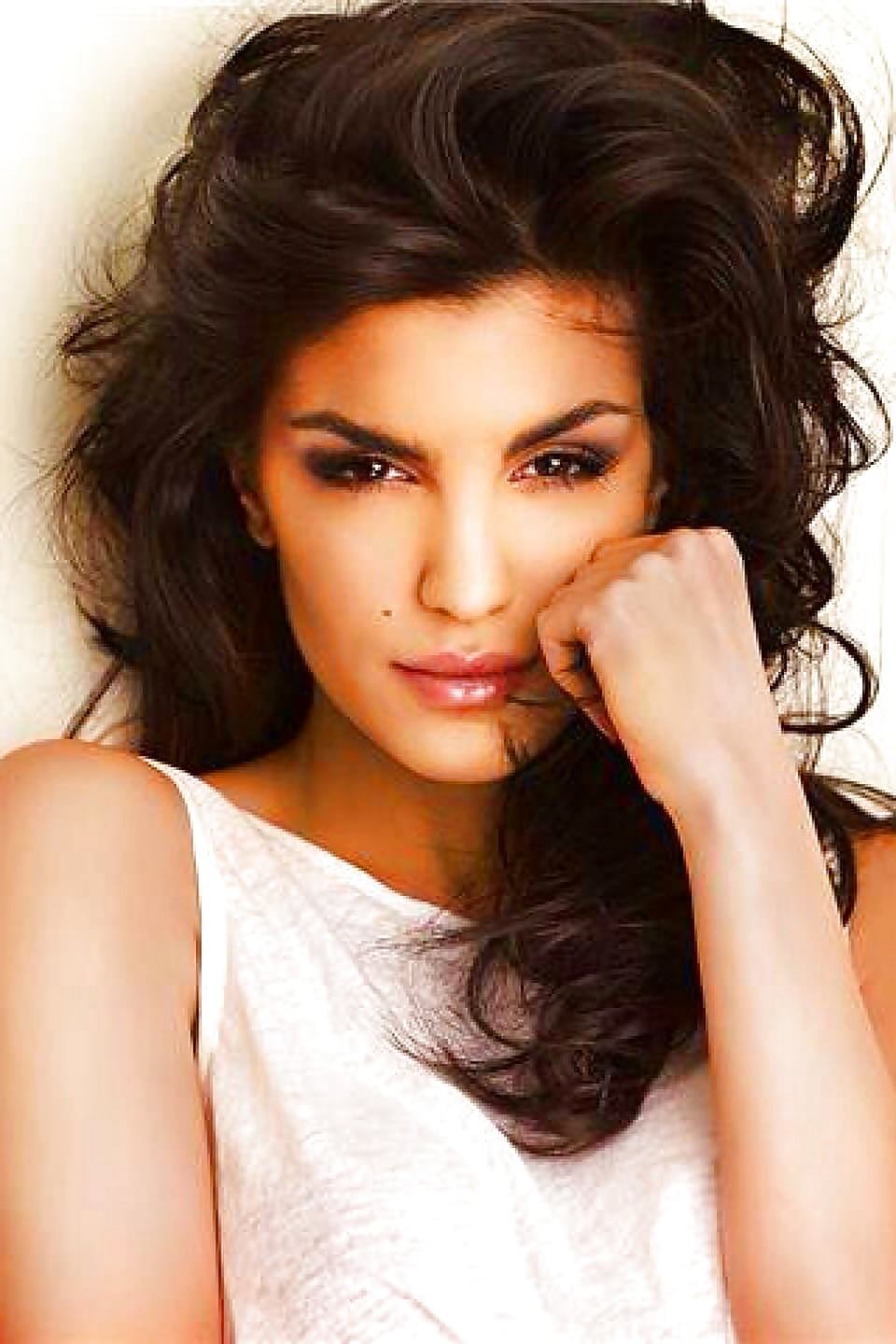 67_Used iranian girl 1