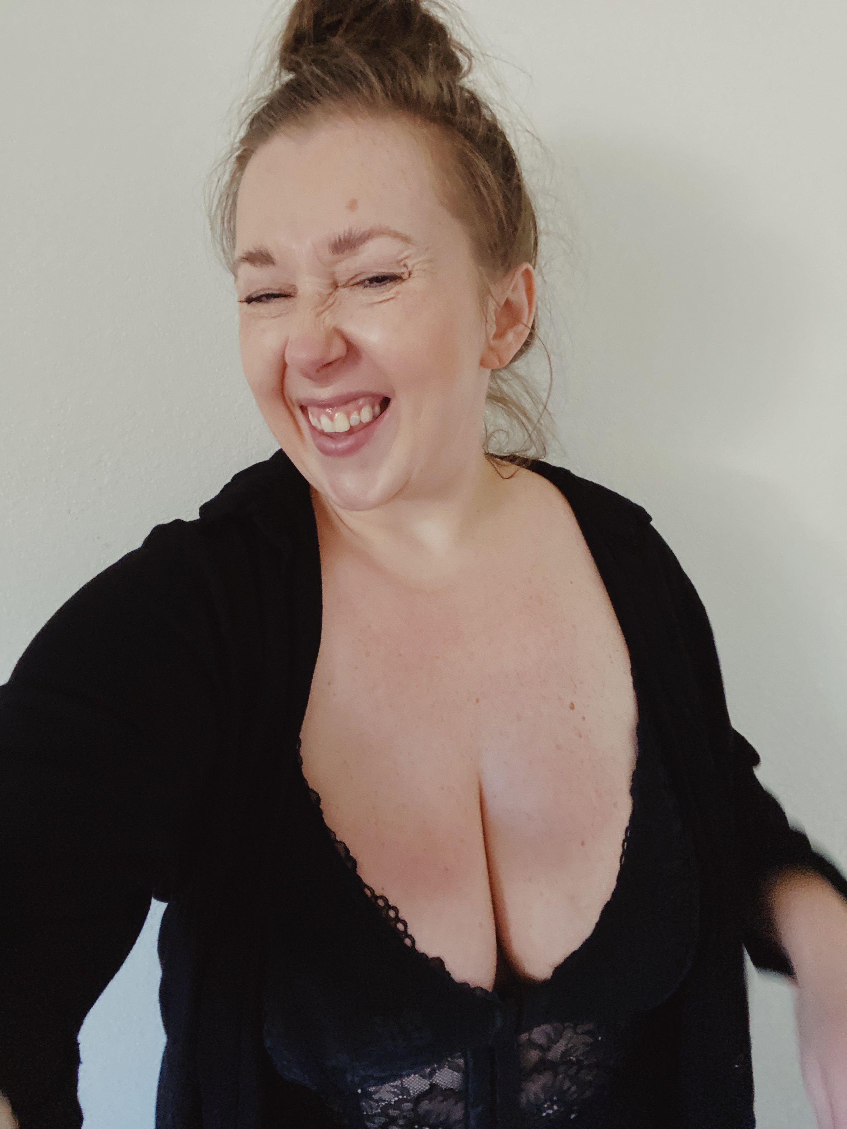 Saggy Tits New Mexico Slut Aaron