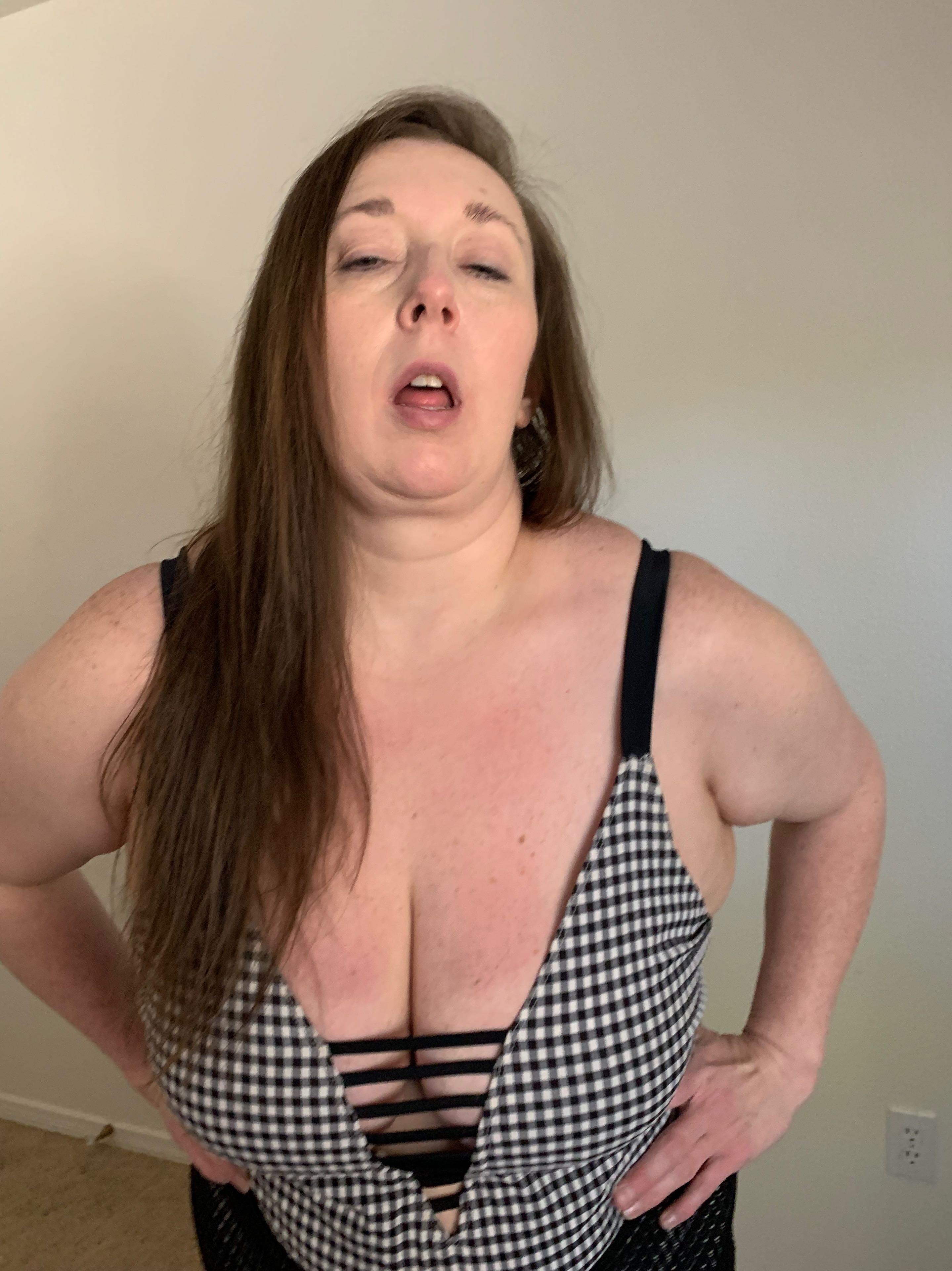 Saggy Tits New Mexico Slut Aaron