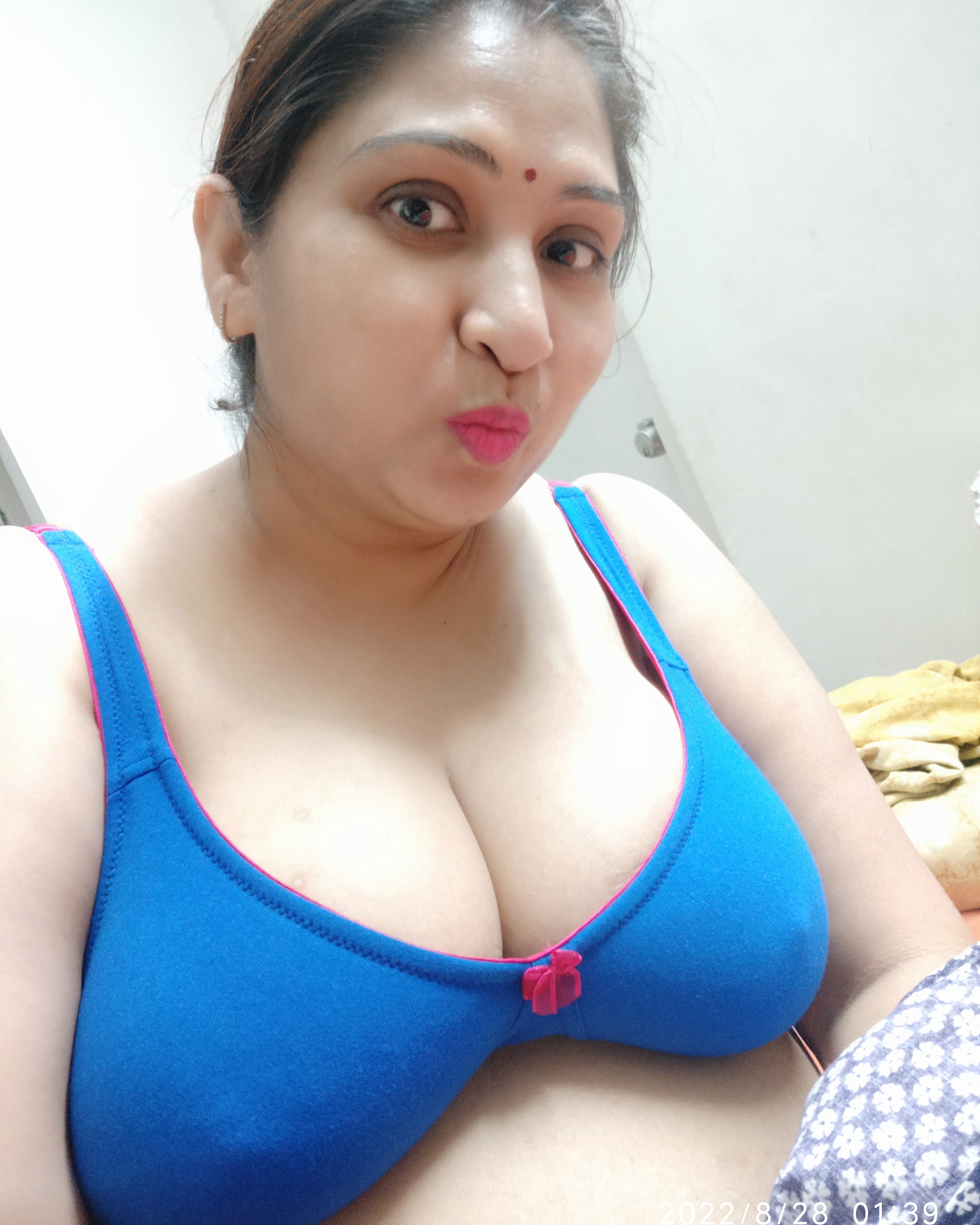 Desi Hot Bhabhi