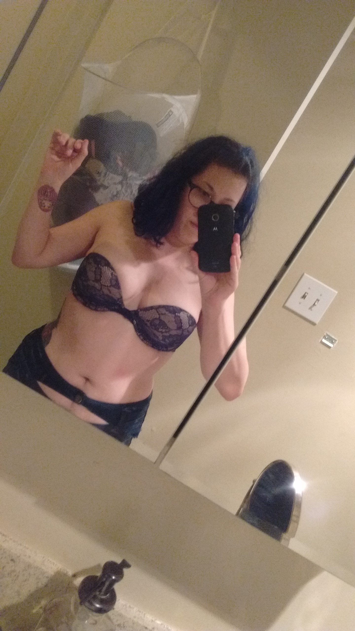 Kimberly Caldwell local glendora girl intimate