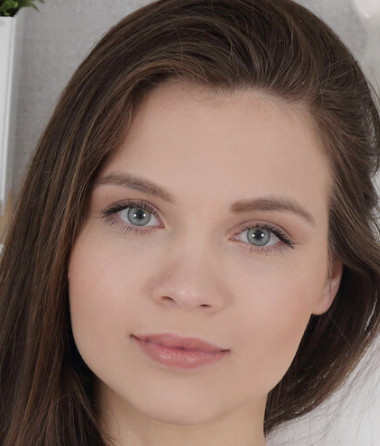 Adriana Fawn opens her vagina