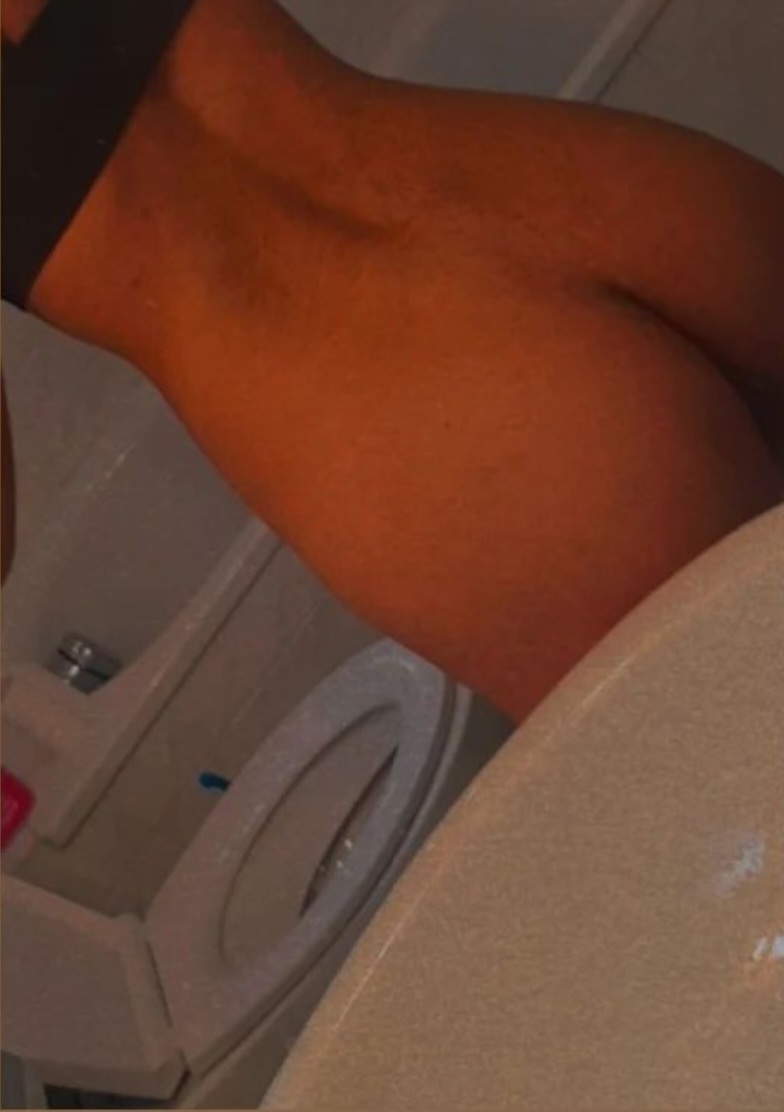 Hot girl mirror pics 