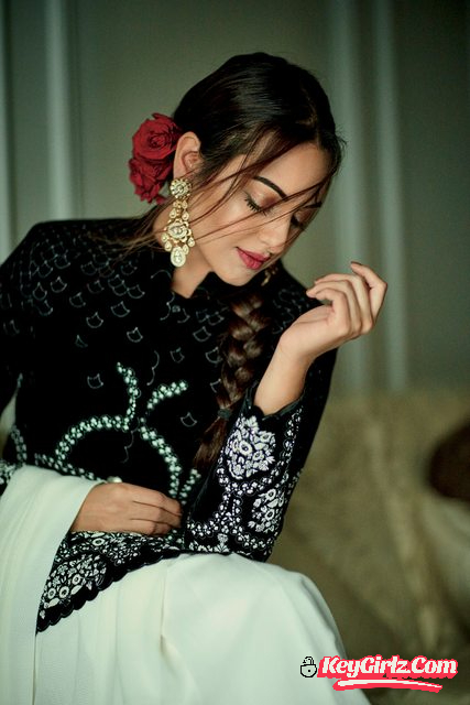 Sexy Nude Celebrity Sluts