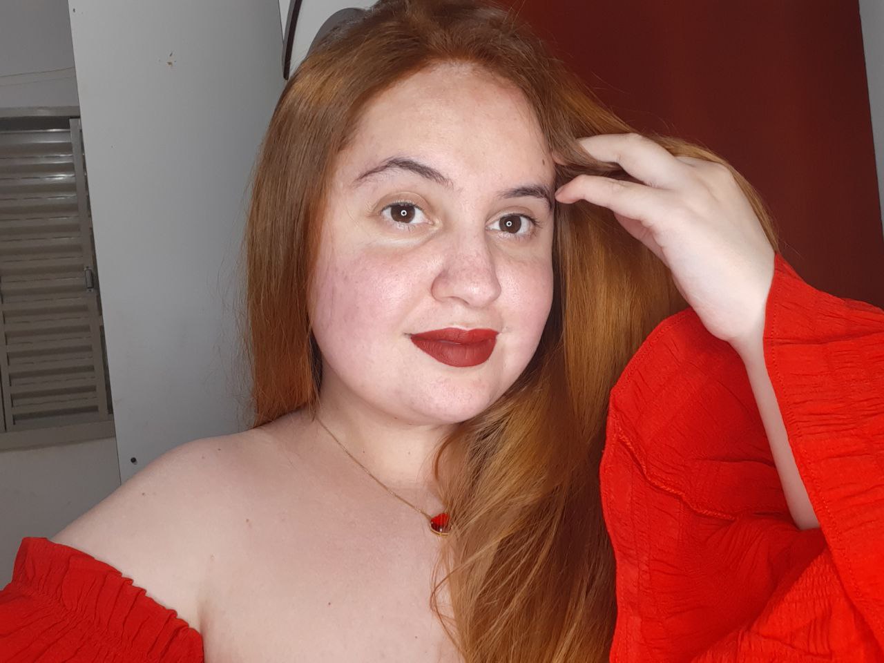 carolinefariabbw porca zuka