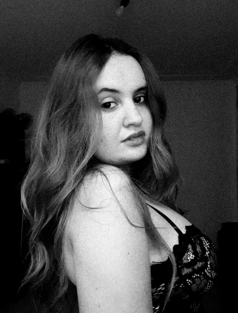 carolinefariabbw porca zuka