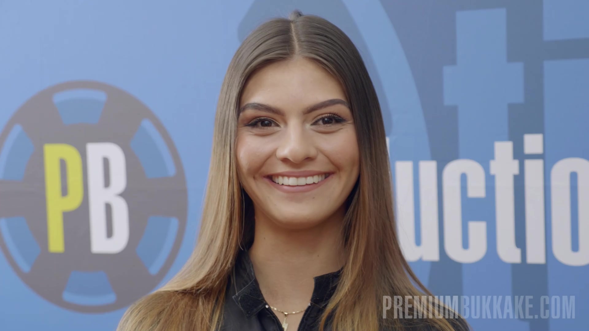 Senora Bukkake - Sulay Pino - Comuna 13 Medellin Colombia