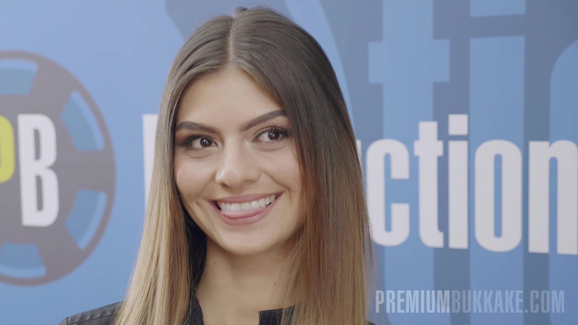 Senora Bukkake - Sulay Pino - Comuna 13 Medellin Colombia