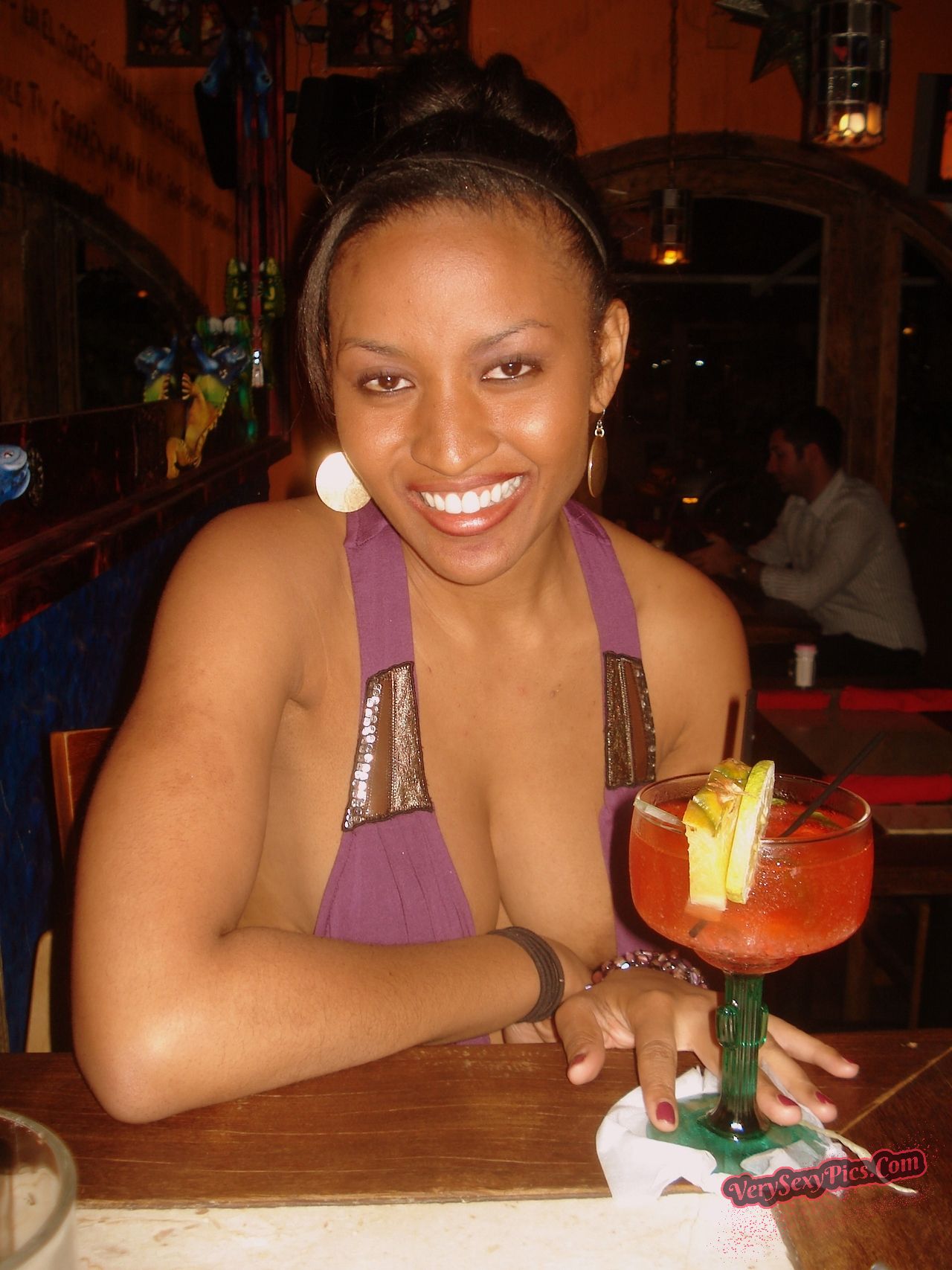 Boob Revolution! Stop Hiding Us! - Downblouse Collection