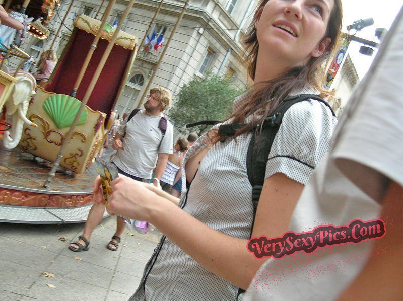 Boob Revolution! Stop Hiding Us! - Downblouse Collection