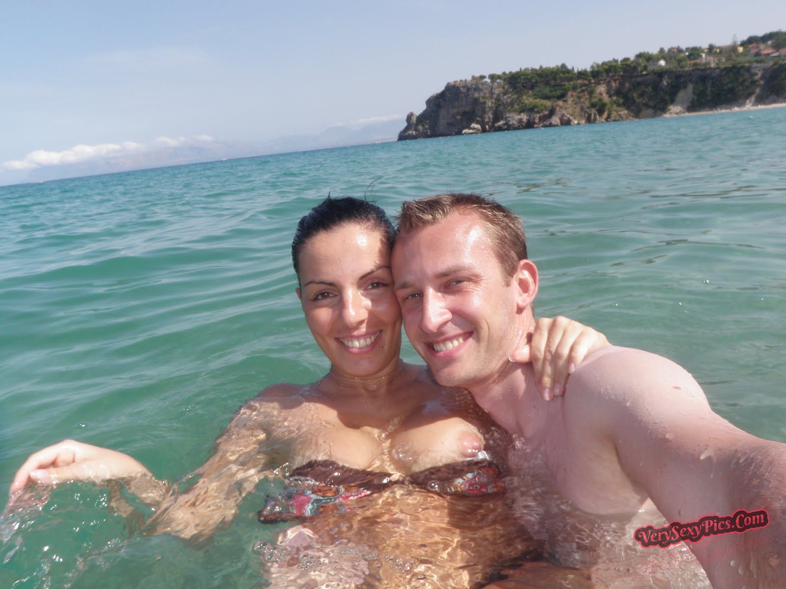 Boob Revolution! Stop Hiding Us! - Downblouse Collection