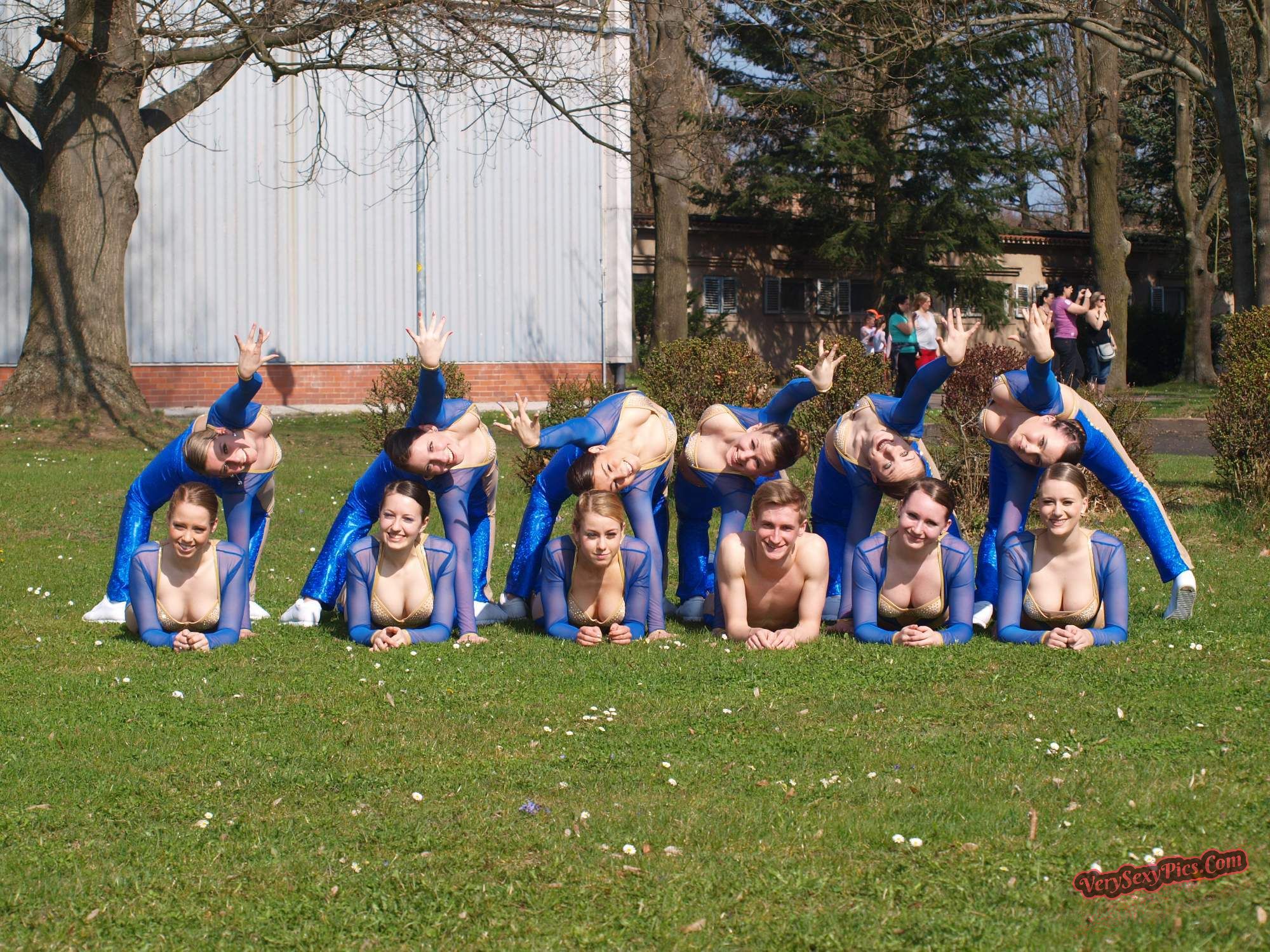 Boob Revolution! Stop Hiding Us! - Downblouse Collection