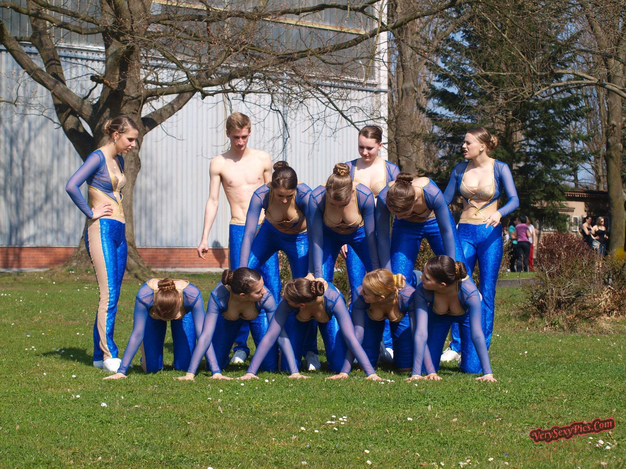 Boob Revolution! Stop Hiding Us! - Downblouse Collection