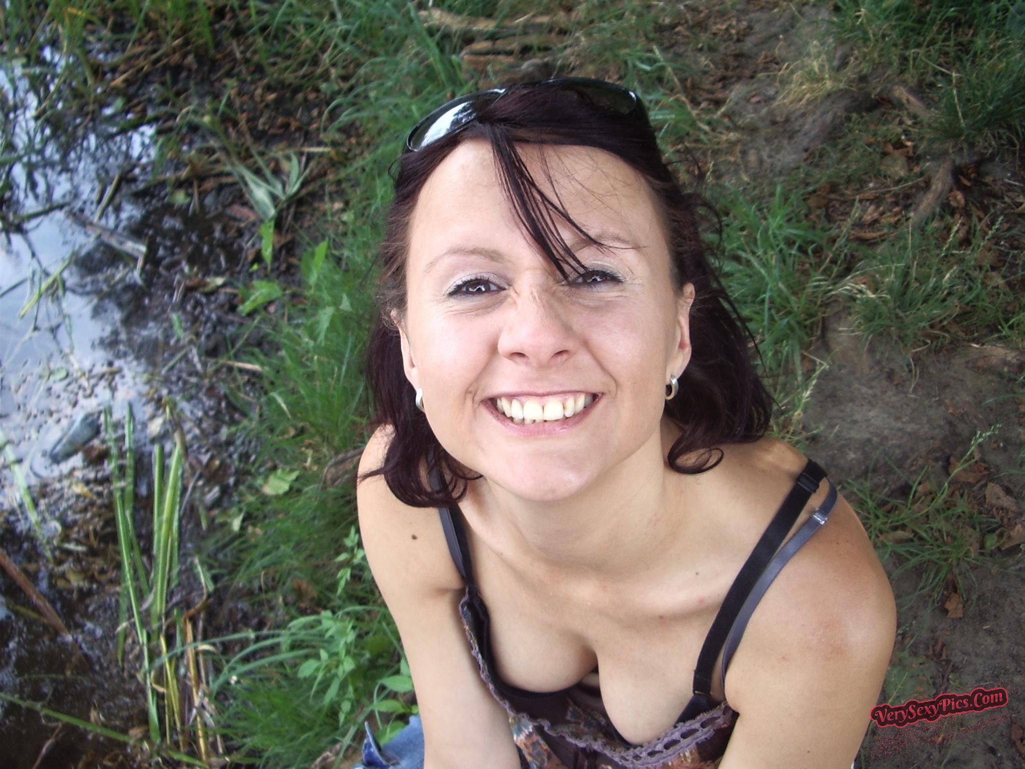 Boob Revolution! Stop Hiding Us! - Downblouse Collection