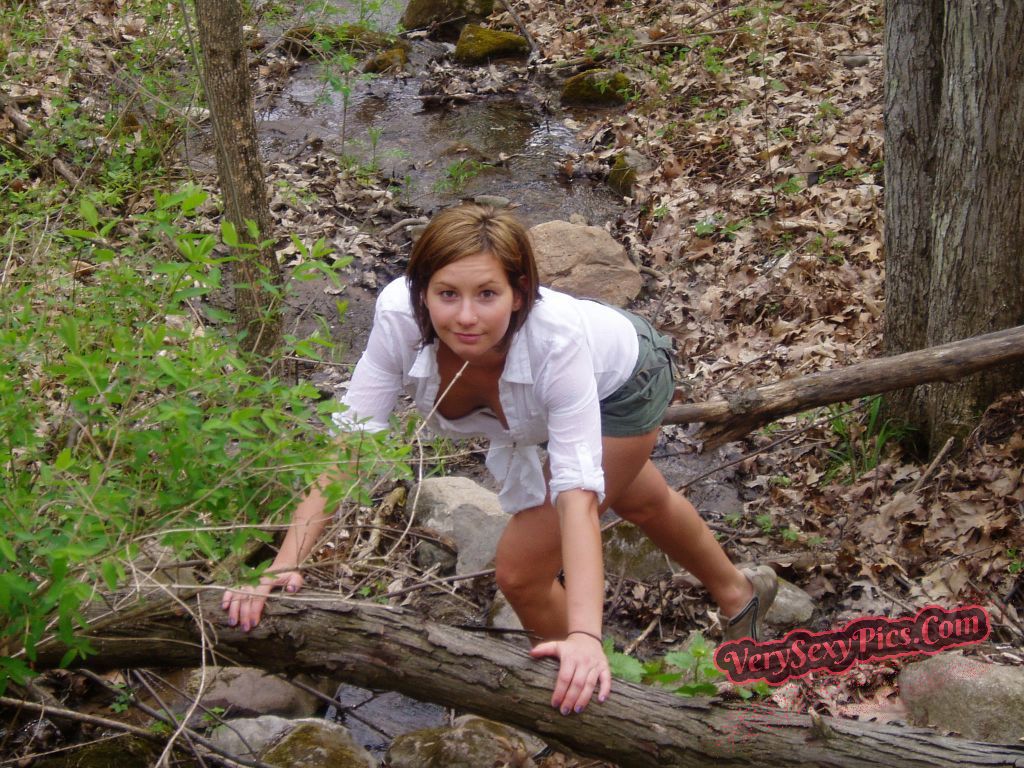 Boob Revolution! Stop Hiding Us! - Downblouse Collection