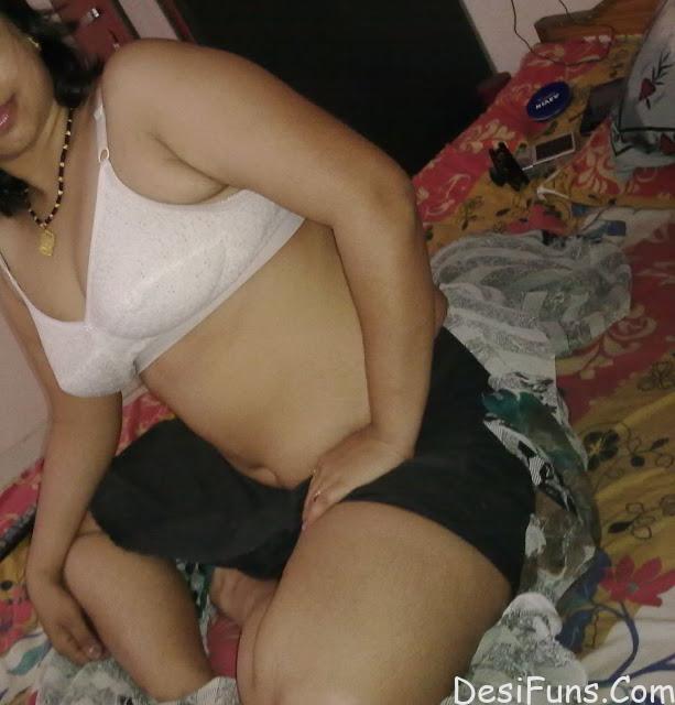 Supriya bhabhi couple sex affair