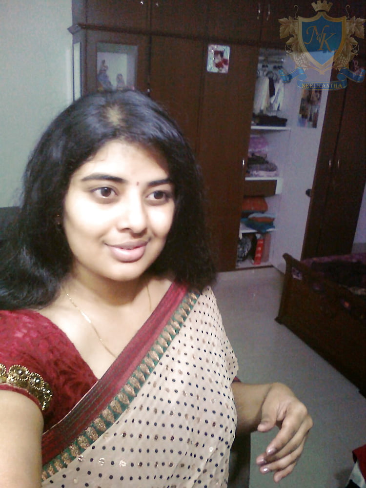 Beautiful supriya aunty