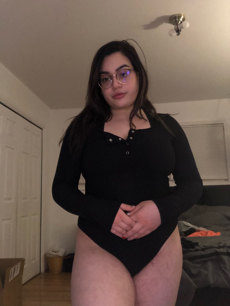 Sexy babe Mary Majloumian Onlyfans