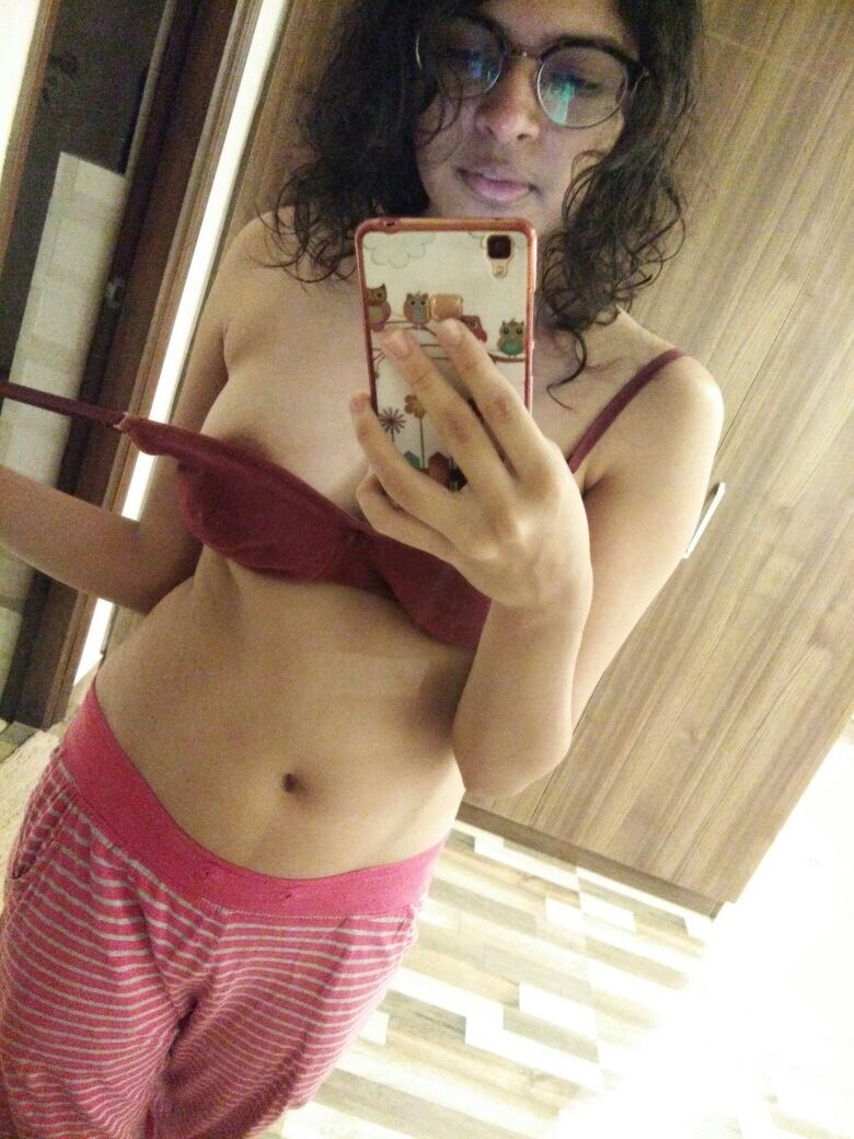 Ritika Sharma nude
