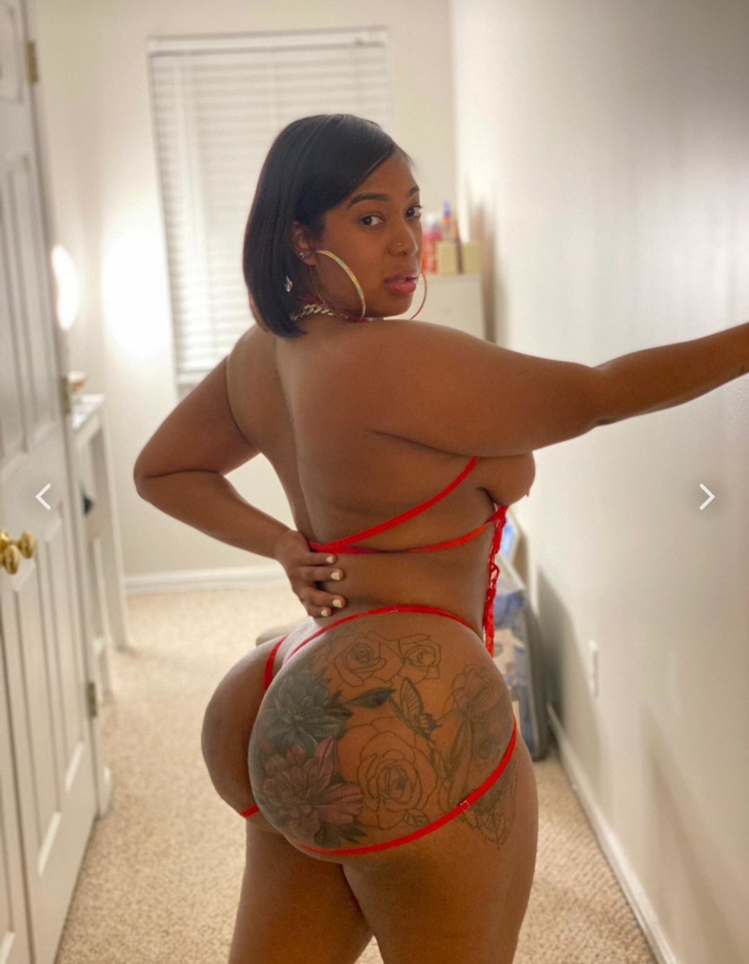 Nicole aka Actinglightskin