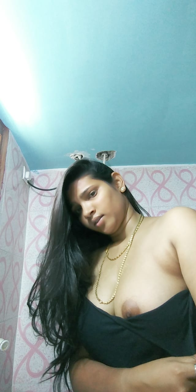 Bank hot girl nude