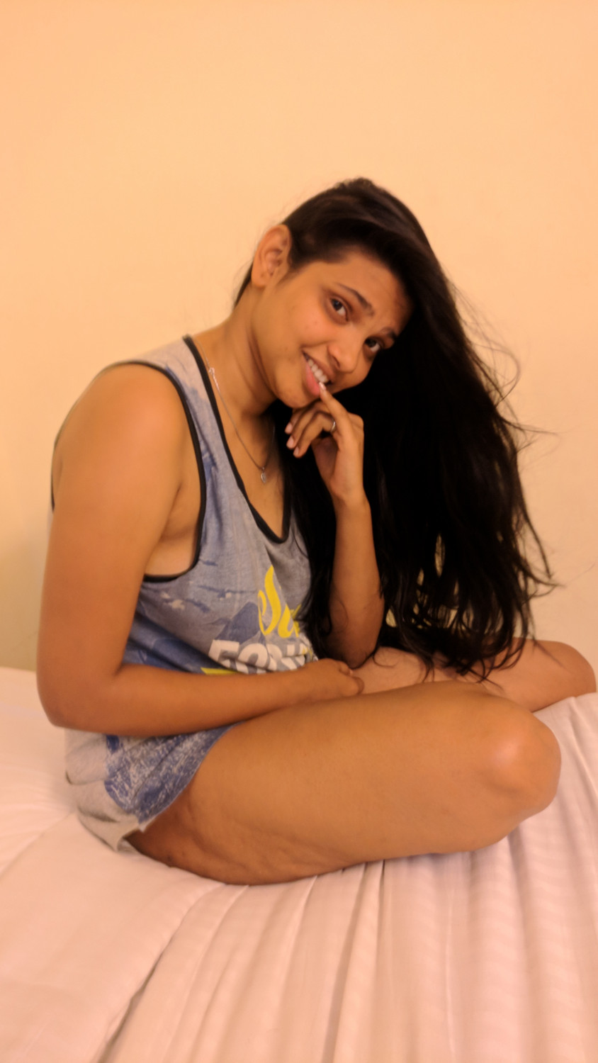 Bank hot girl nude 2