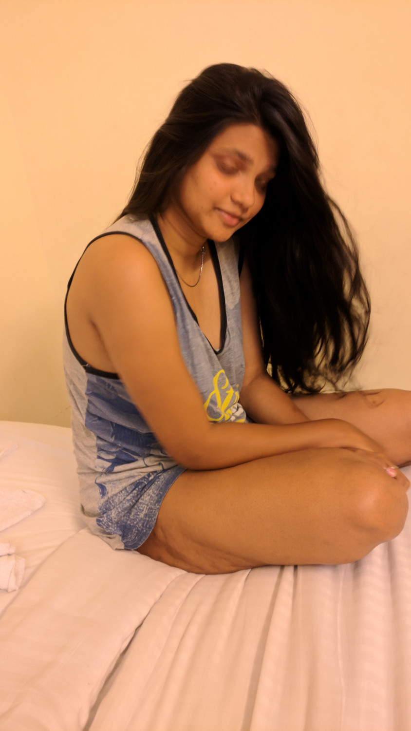 Bank hot girl nude 2