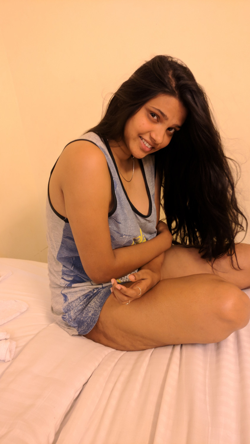 Bank hot girl nude 2