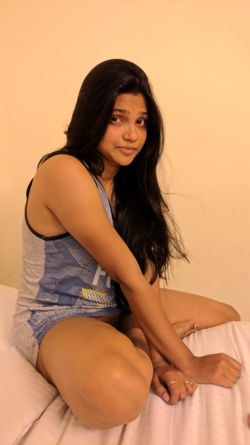 Bank hot girl nude 2