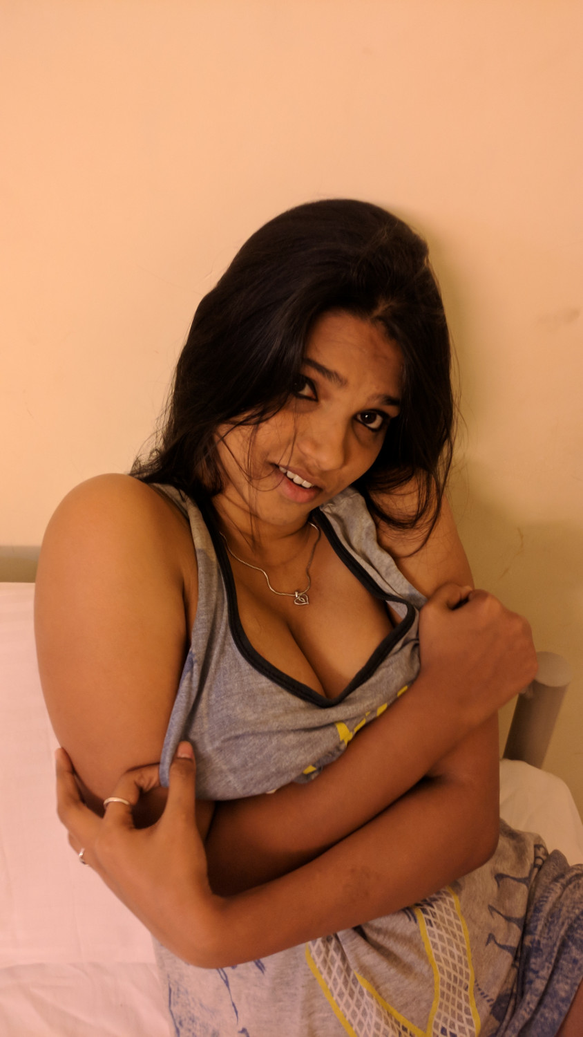 Bank hot girl nude 2