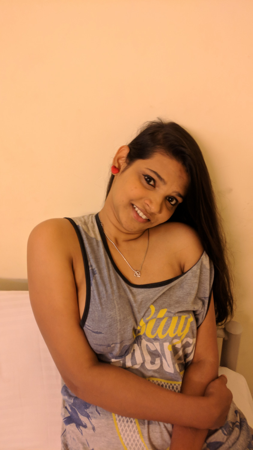 Bank hot girl nude 2