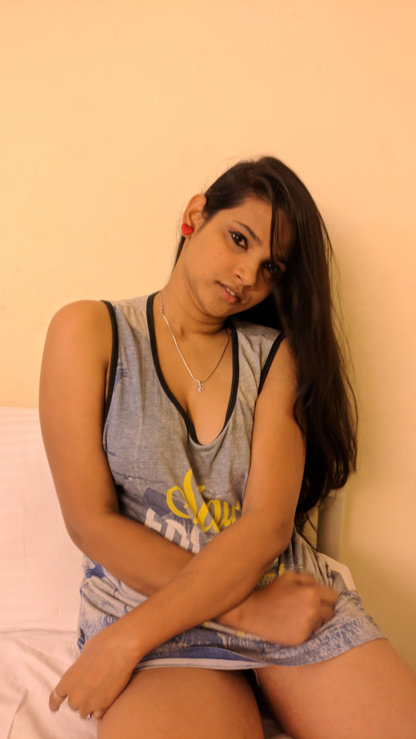 Bank hot girl nude 2